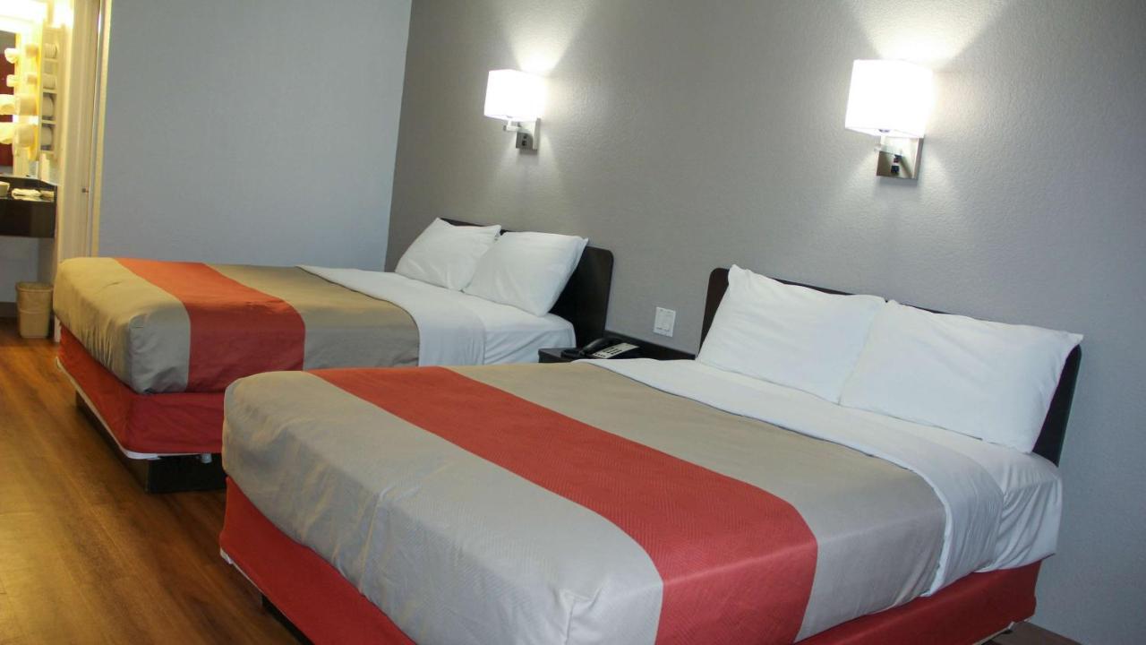 Motel 6-Fayetteville, AR Kültér fotó